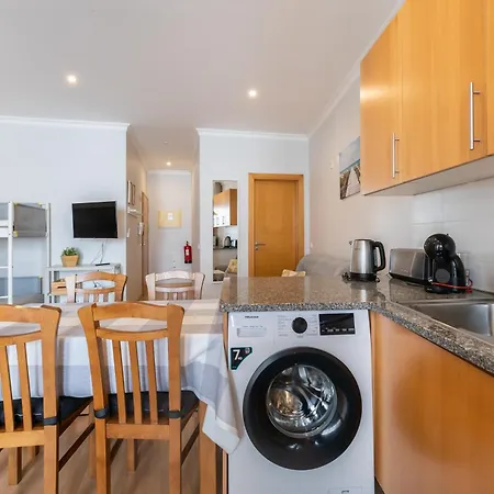 By Blue Door Apartment