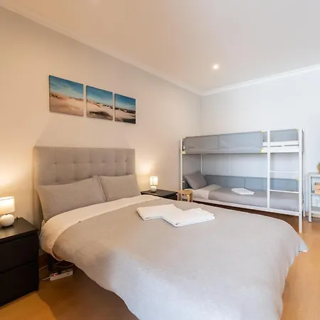Apartment By Blue Door *