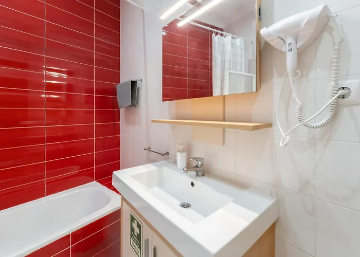 アパート By Blue Door *