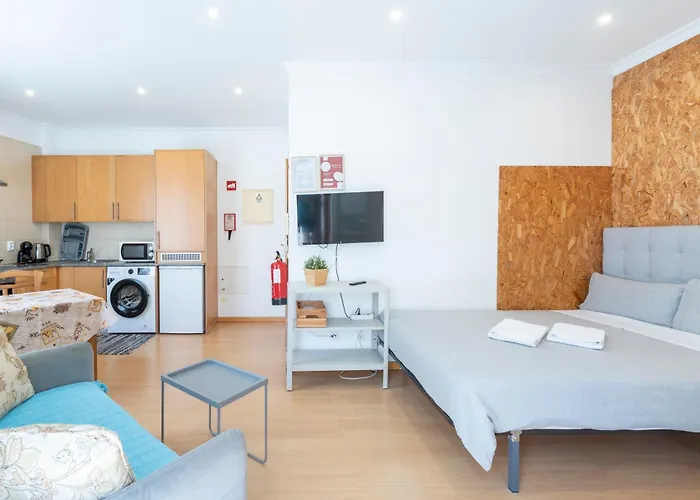 By Blue Door ポルティマン